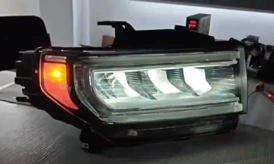 Auto Spare Part Car Plastic Radiator Water Tank for Chrysler/Jeep Grand Cherokee 